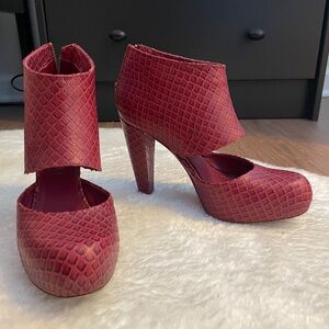 Loeffler Randall Red Snake Print Booties - 6B